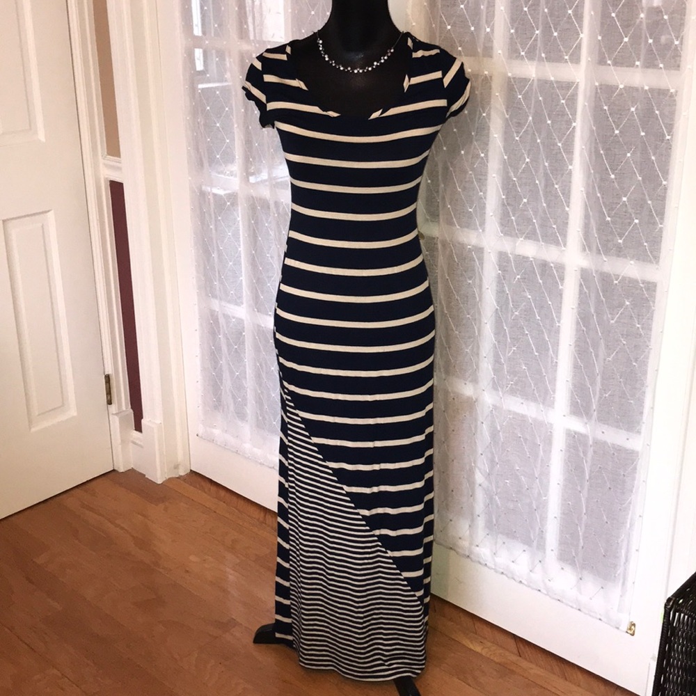 ⭐️ Maxi Dress ⭐️
